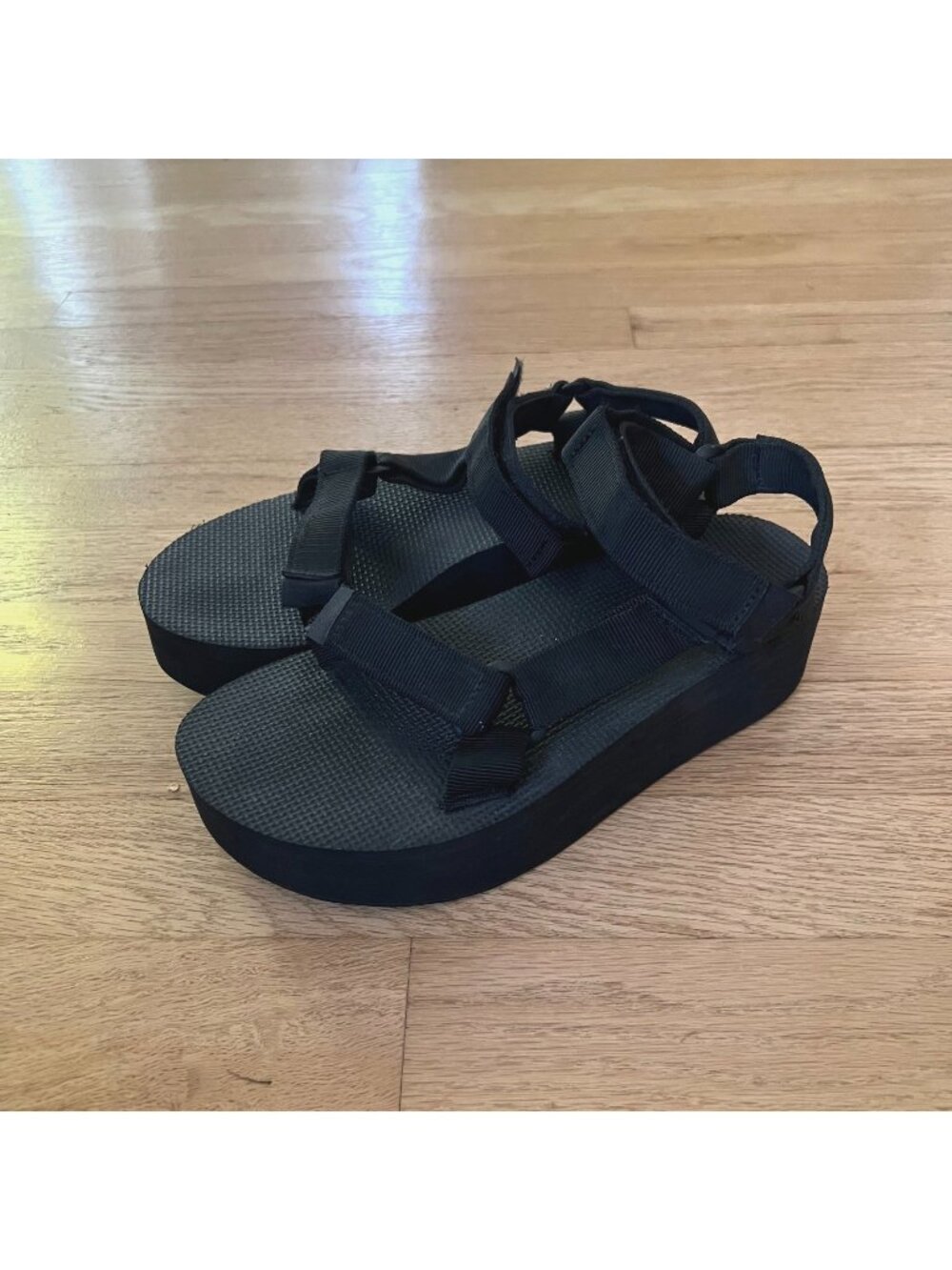 Teva Black Universal Platform Classic Strappy Sandals Women's Size 6